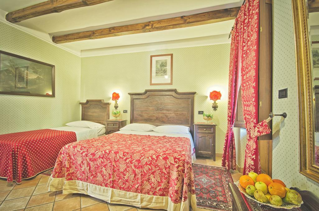 Le Gole Ristorante & Resort チェラーノ 部屋 写真