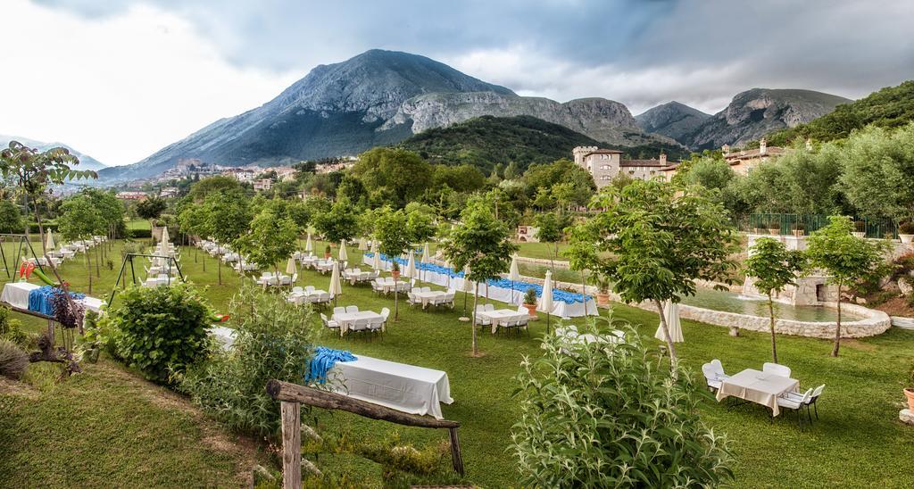 Le Gole Ristorante & Resort チェラーノ エクステリア 写真