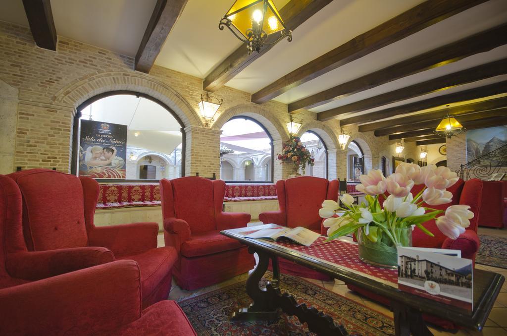 Le Gole Ristorante & Resort チェラーノ エクステリア 写真