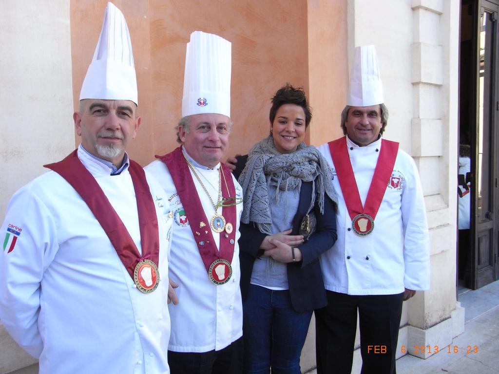 Le Gole Ristorante & Resort チェラーノ エクステリア 写真